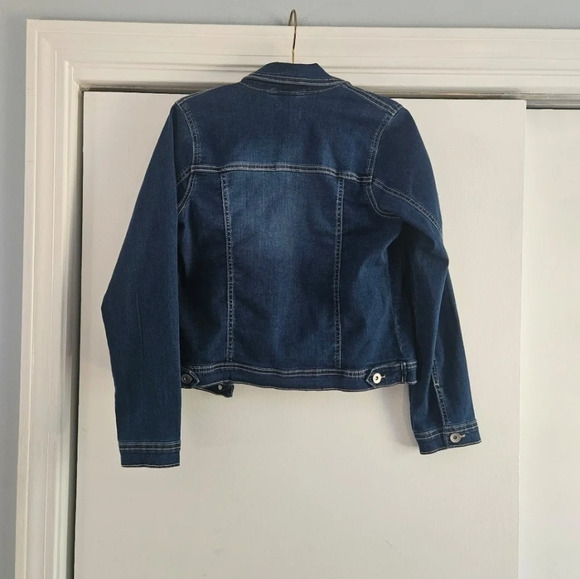 Children’s Place Girls Denim Jean Jacket Size 14 XL Long Sleeve Classic Blue - Picture 2 of 5